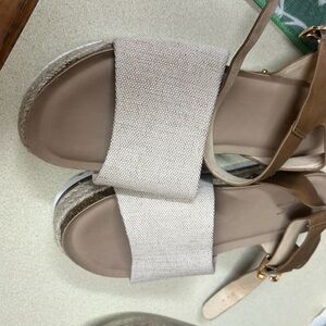 Elegant Cream Sandals